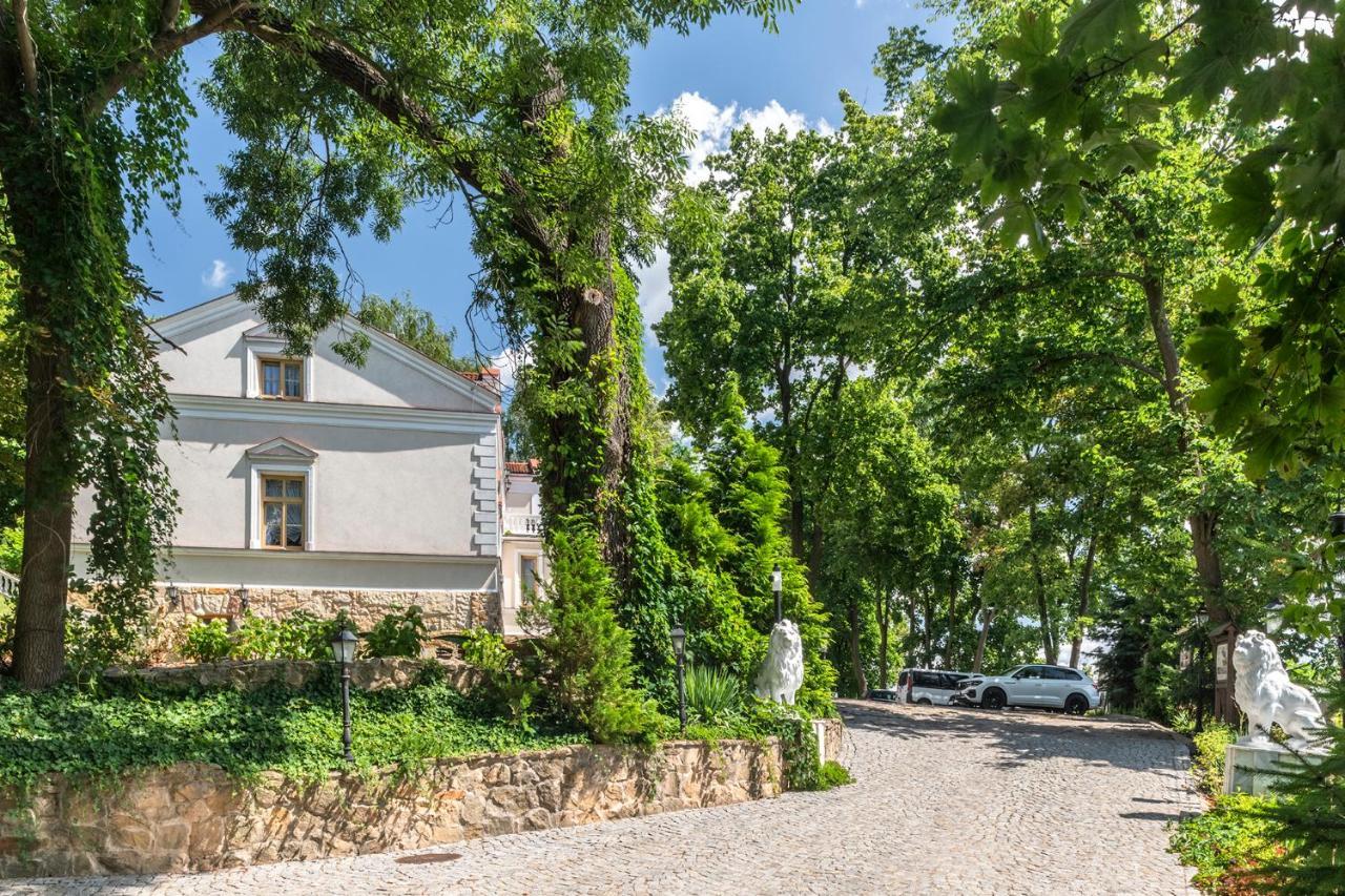 Palac Tarnowskich Hotel & Restauracja & Spa Ostrowiec Swietokrzyski Luaran gambar