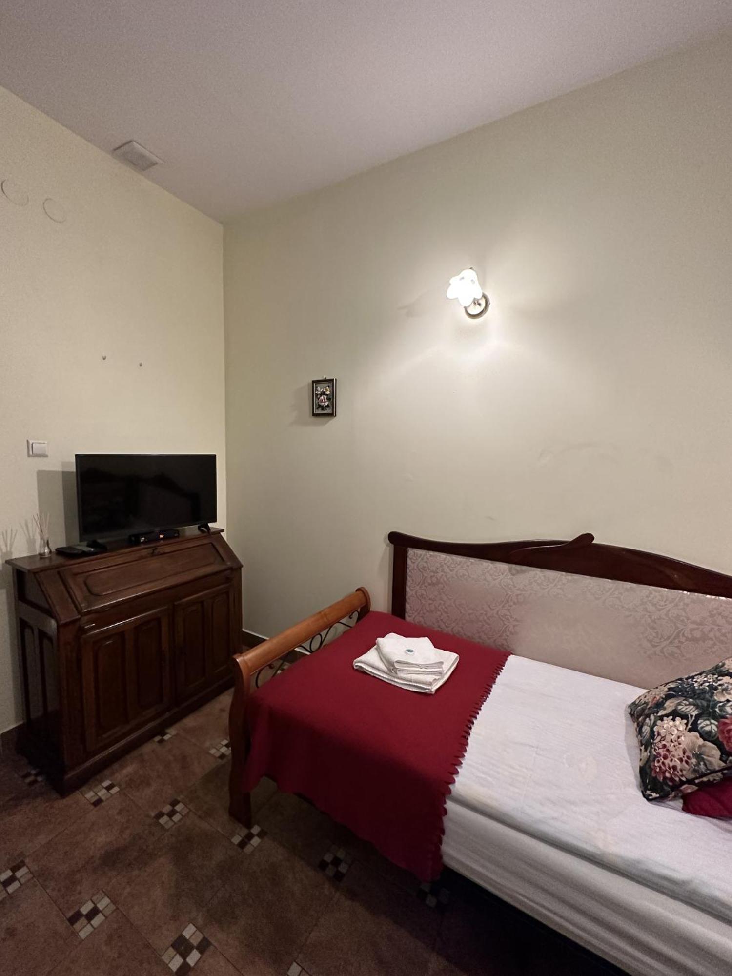 Palac Tarnowskich Hotel & Restauracja & Spa Ostrowiec Swietokrzyski Luaran gambar