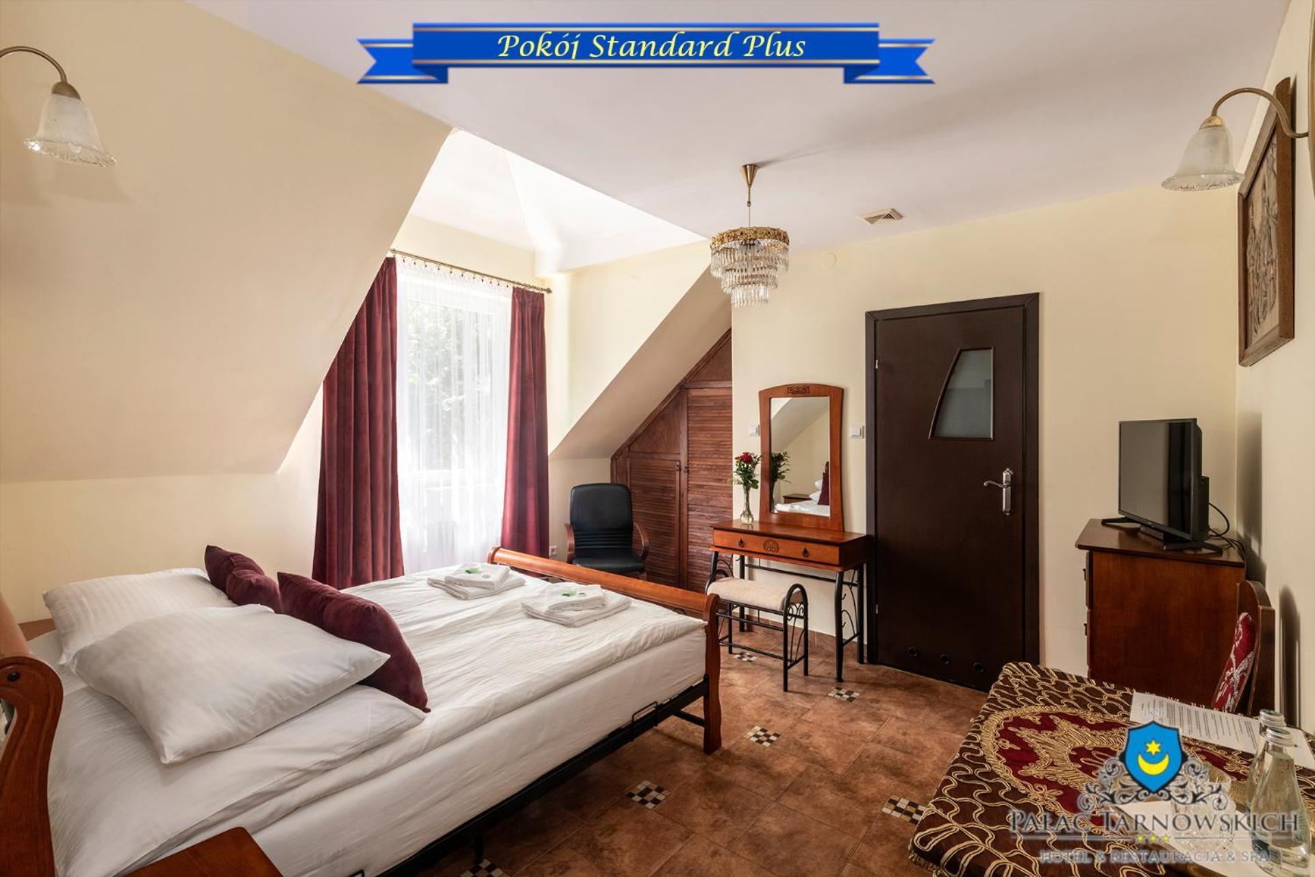 Palac Tarnowskich Hotel & Restauracja & Spa Ostrowiec Swietokrzyski Luaran gambar